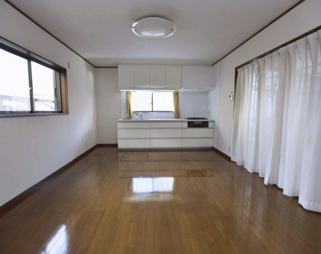 【居間・リビング】 | 久喜市鷲宮1丁目　中古戸建