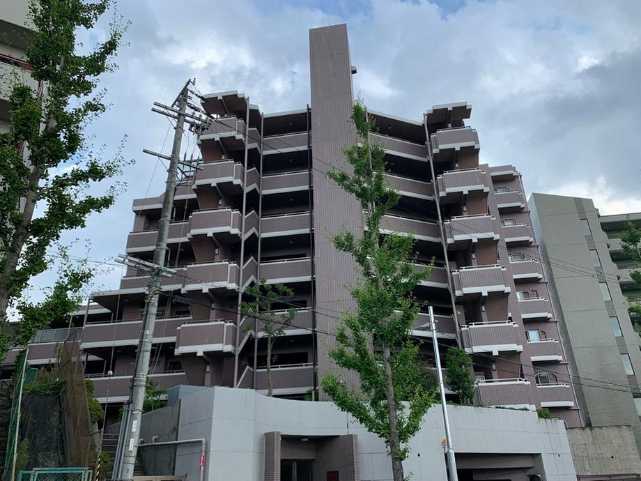 サンクタス豊中上野坂の外観