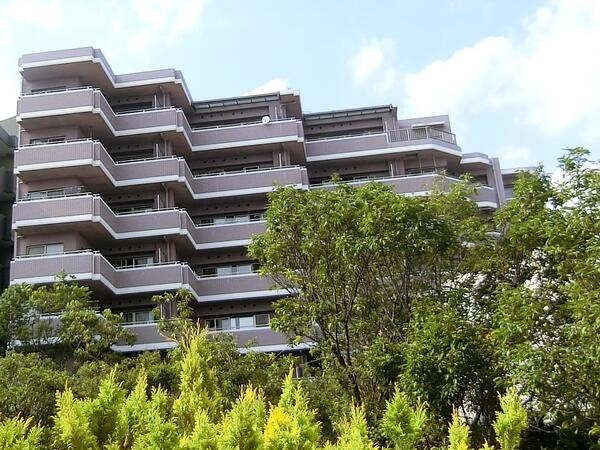 サンクタス豊中上野坂の外観