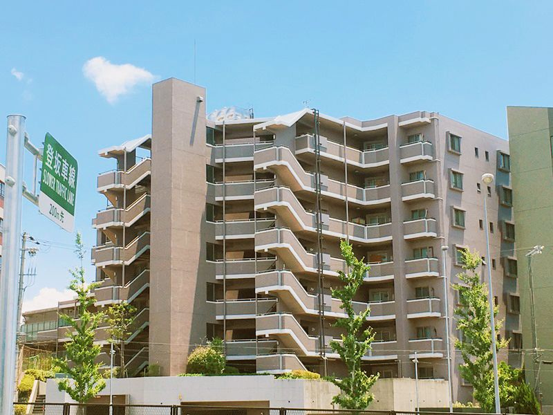 サンクタス豊中上野坂の外観