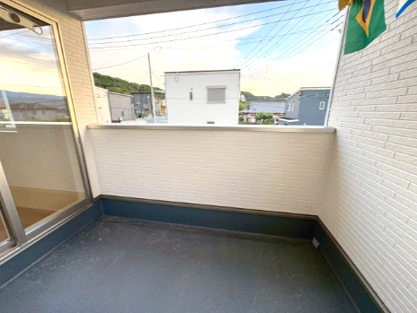 新築戸建　伊豆の国市三福第４　全３棟　１号棟のバルコニー