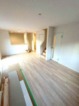 新築戸建　伊豆の国市三福第４　全３棟　１号棟の居間・リビング