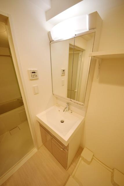 ティモーネ日暮里イーストの洗面所