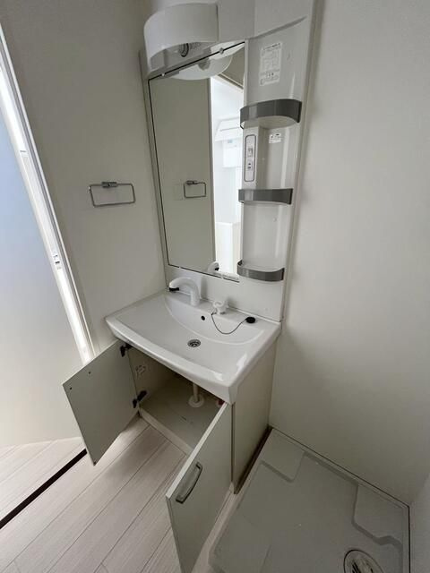 サンファスト東尾久の洗面所