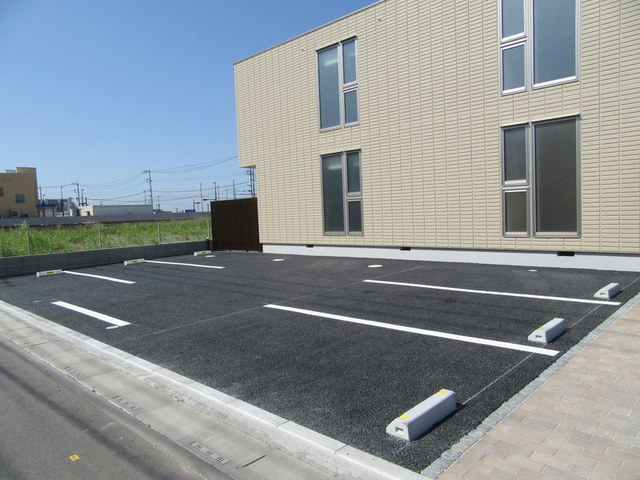 クレリエール弐番館の駐車場|★敷地内駐車場★