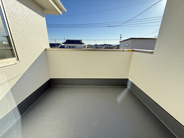 アーバンスタイル前橋市上新田町1期　1号棟のバルコニー|お洗濯にも便利な南面バルコニー付き！