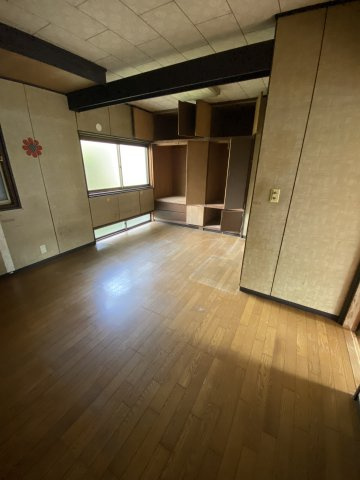 三の宮2丁目　中古住宅の収納