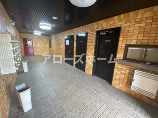 【その他共用部分】 | ※室内写真は同一マンション2LDKにつきイメージです。