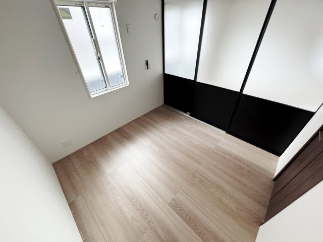 フェリーチェ西原の洋室