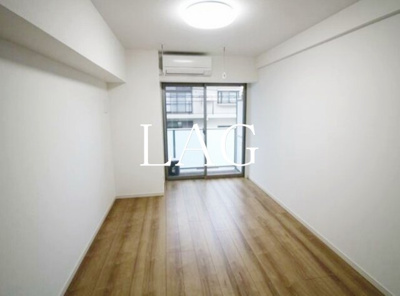 【居間・リビング】 | プレール・ドゥーク西新井 | 洋室のお部屋です。