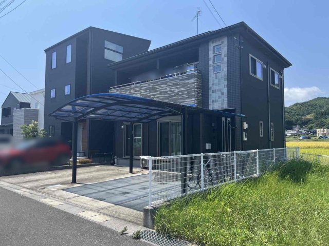 香南市野市町新宮　中古戸建ての外観