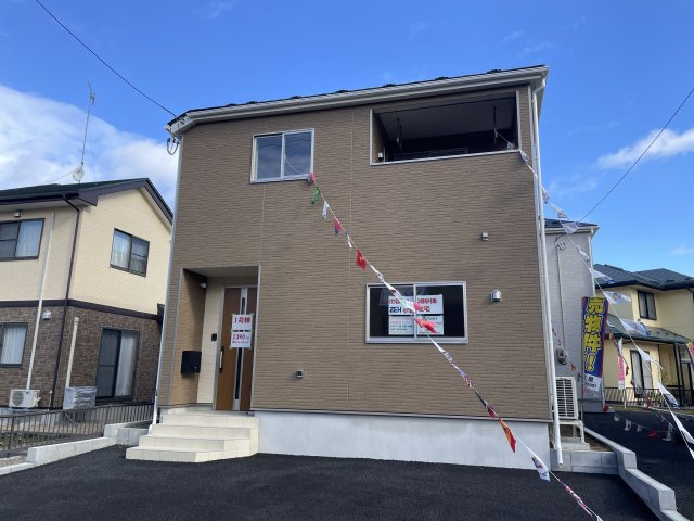 八戸市新井田西１丁目ｰ1号棟の外観