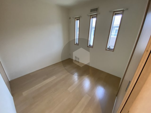 プレセアコート花園 C棟の寝室