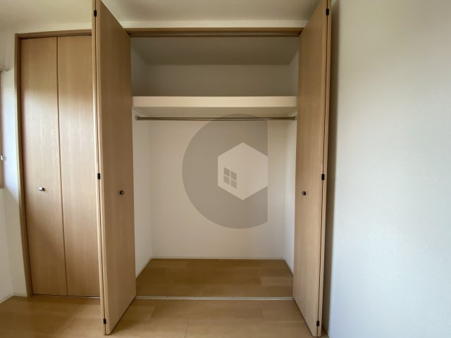 プレセアコート花園 C棟の収納