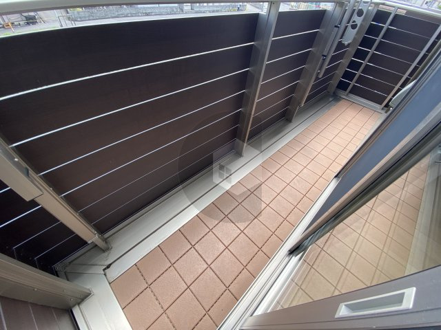 プレセアコート花園 C棟のバルコニー