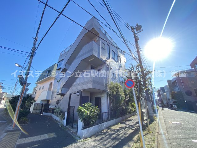 Y’ｓマンションの外観