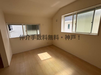 【洋室】 | 神戸市垂水区千鳥が丘2丁目　新築戸建1号棟　仲介手数料無料！ | ゆったりした洋室です