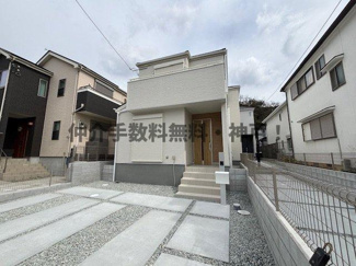 【駐車場】 | 神戸市垂水区千鳥が丘2丁目　新築戸建1号棟　仲介手数料無料！ | 駐車場です
