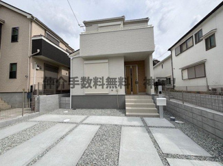 【外観】 | 神戸市垂水区千鳥が丘2丁目　新築戸建1号棟　仲介手数料無料！ | 建物外観を気になさる方へ、見た目の良い物件です