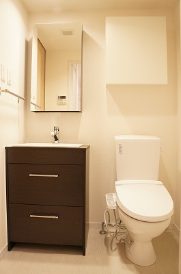 【洗面所】 | リブリ・フェニックス | 忙しい朝には欠かせない洗面所です