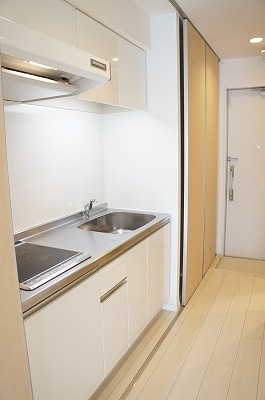 【キッチン】 | リブリ・フェニックス | コンパクトなキッチンで掃除もラクラク