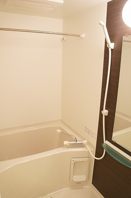 【浴室】 | リブリ・エルミタージュ | ゆったり過ごせるお風呂です