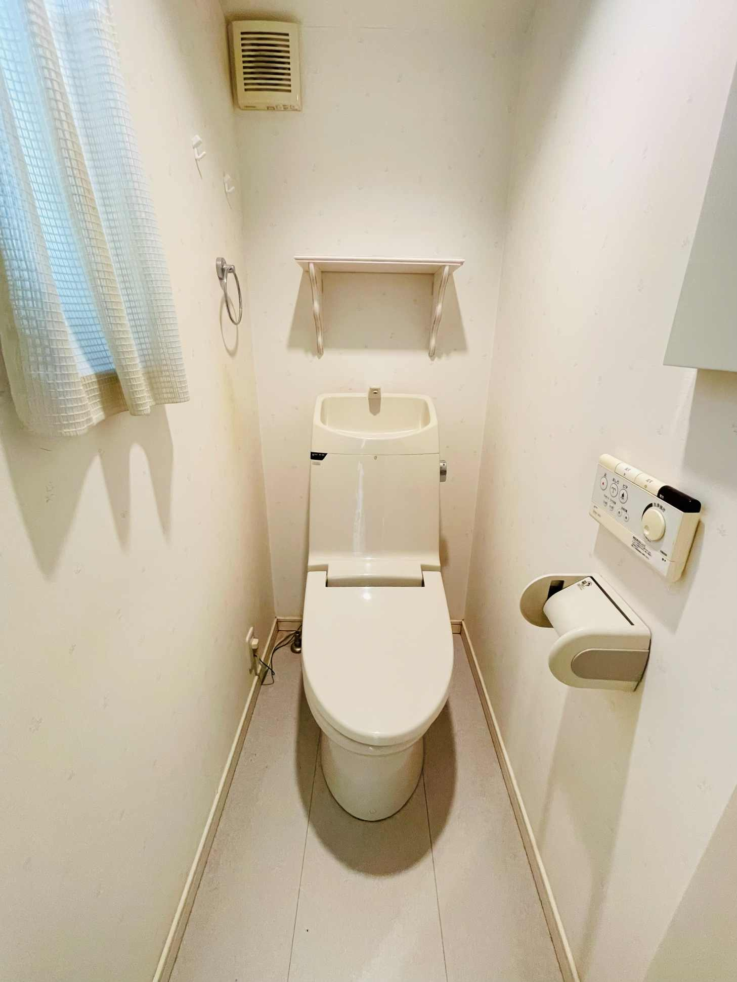 あきる野市草花　太陽光・オール電化付中古戸建のトイレ|1階トイレ