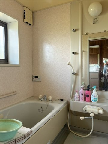 高畠町深沼　中古住宅（古民家）の浴室