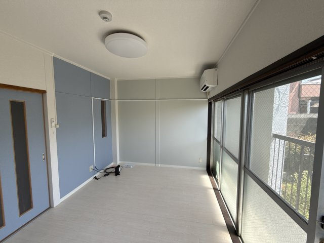 網干コーポの洋室