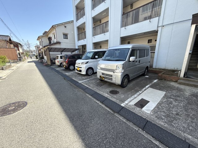 網干コーポの駐車場