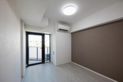 【居間・リビング】 | グランカーサ東中野 | 7帖のきれいな洋室。