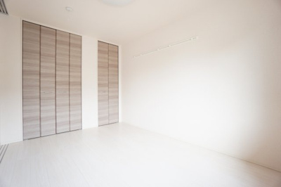 【洋室】 | フェニックス | ※同物件、同タイプ、間取り反転のお部屋です