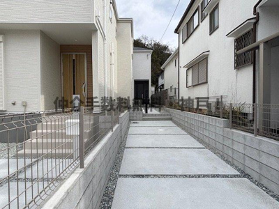 【駐車場】 | 神戸市垂水区千鳥が丘2丁目　新築戸建2号棟　仲介手数料無料！ | 垂水区千鳥が丘2　新築2号棟　仲介手数料無料！