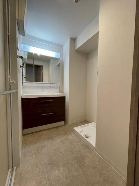 第一辻ビルの独立洗面台