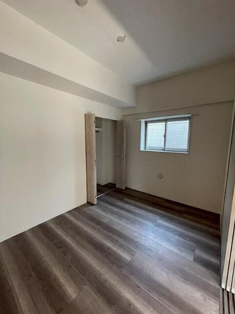 第一辻ビルの寝室