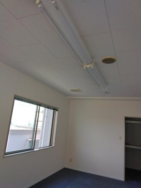 日置ビルの寝室