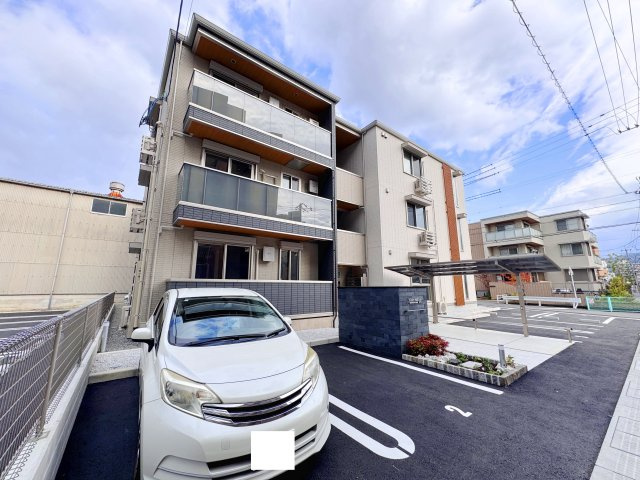 フェリーチェ西原