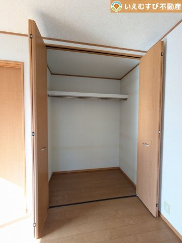 行田市持田　中古戸建の収納|大容量の収納スペースで住空間もスッキリ広々
収納がたっぷり付いていれば、お部屋がすっきり保てて気持ちが良いですね♪