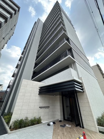 スワンズシティ大阪エスクレアの外観