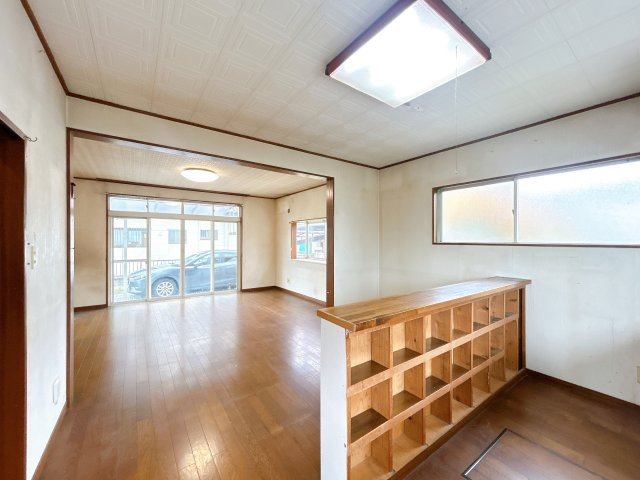 都賀町平川　中古戸建の居間・リビング