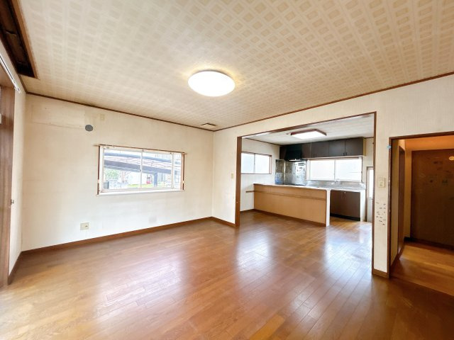 都賀町平川　中古戸建の居間・リビング