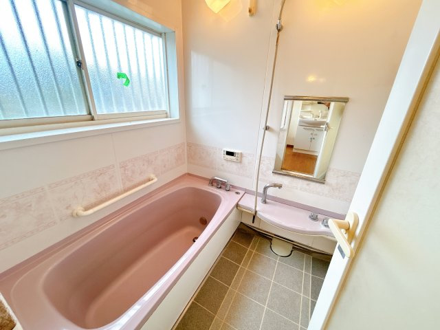 都賀町平川　中古戸建の浴室