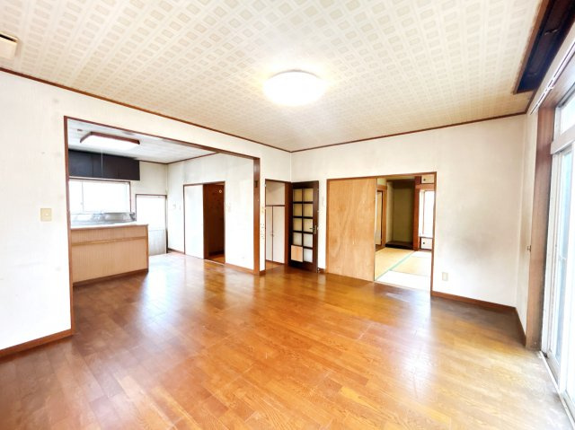 都賀町平川　中古戸建の居間・リビング