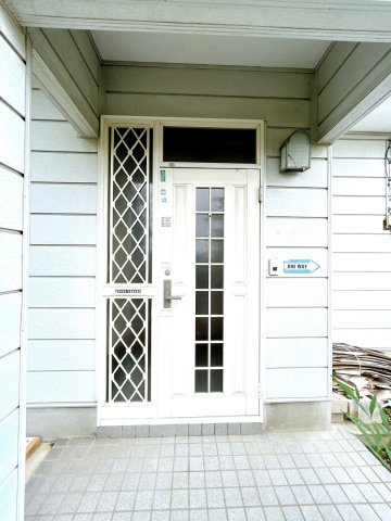 都賀町平川　中古戸建の玄関
