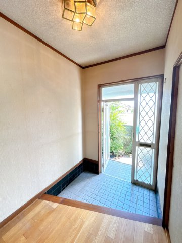 都賀町平川　中古戸建の玄関