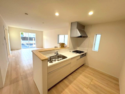 新築戸建　伊豆の国市三福第４　全３棟　２号棟のキッチン