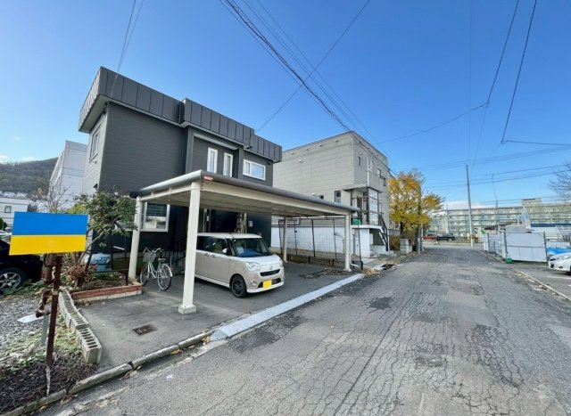 山の手1条9丁目土地の前面道路含む現地写真