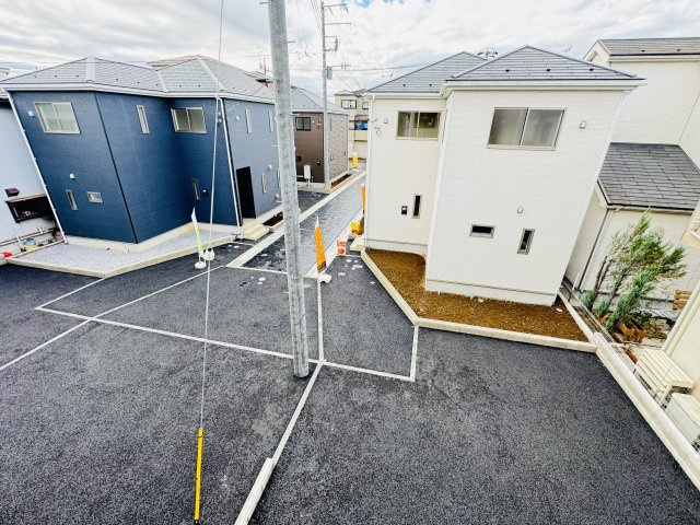 三郷市戸ケ崎３丁目新築戸建【戸ヶ崎小学校：5分】の展望|バルコニーより南側眺望・南側駐車スペースで日当たり良好♪