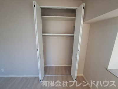 【収納】 | ローレルコート楽々園 | 洋室1　約7帖の収納です