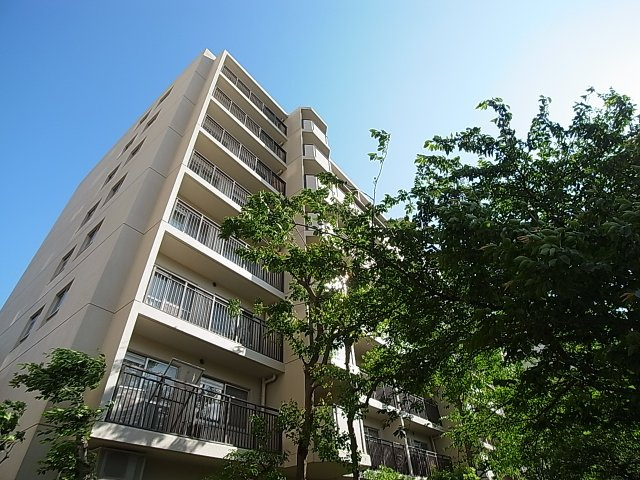 ポートピアプラザＦ棟の外観|人気の高い分譲マンション、管理行き届いてます